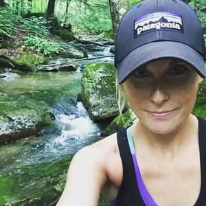 Meet your Posher, Abbey