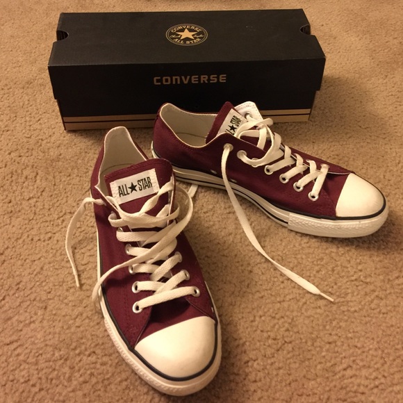 Converse | Cranberry Low-top Chuck Taylor's