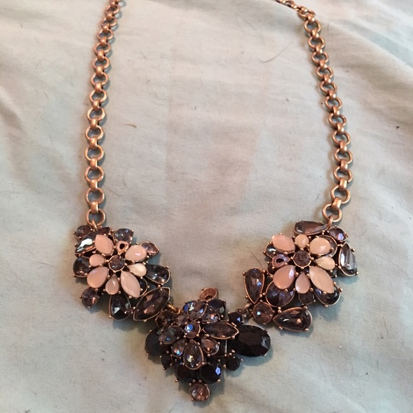 Adorable statement necklace - Picture 2 of 2