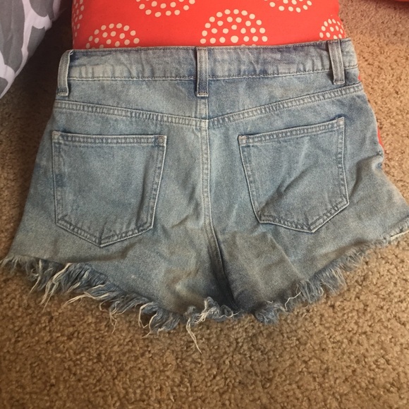Jean shorts - Picture 2 of 3