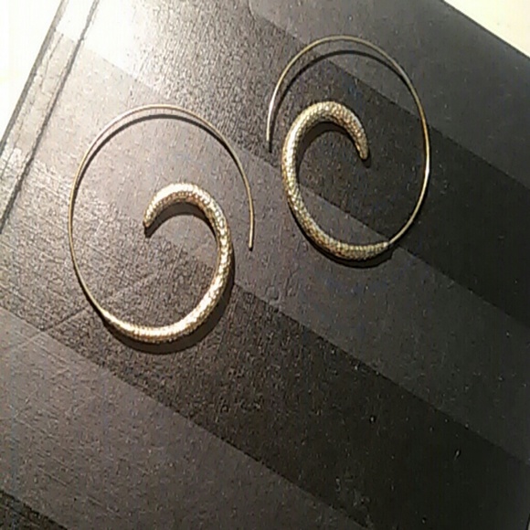 Earrings - Picture 2 of 2