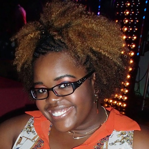 Meet your Posher, Erica - Picture 1 of 1