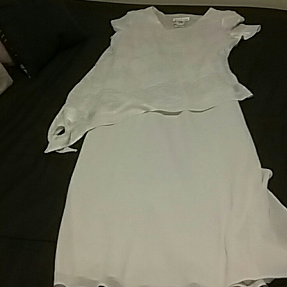 Dress - Picture 1 of 3