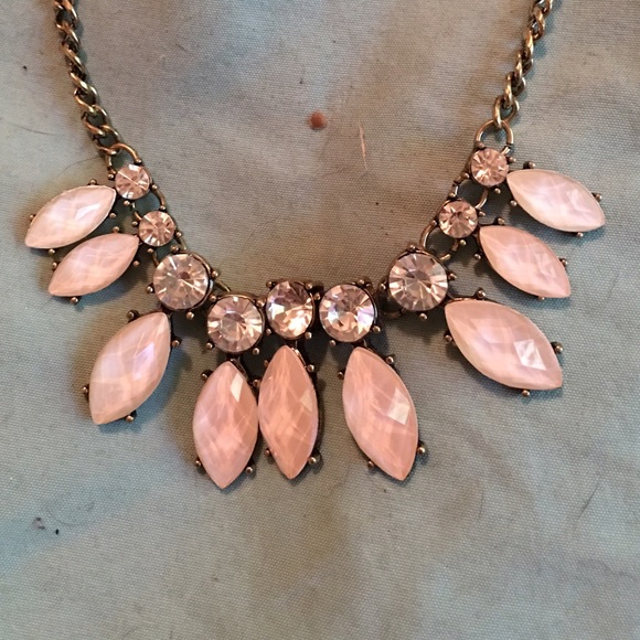 Very adorable statement necklace - Picture 2 of 2