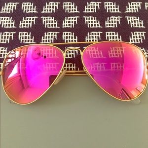 Pink women's Raybans