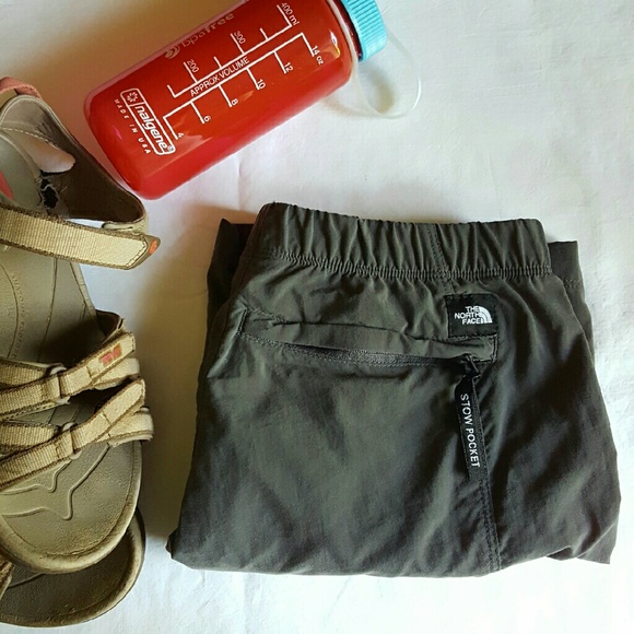 North Face • Shorts