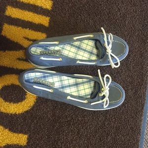 Sperry Shoe