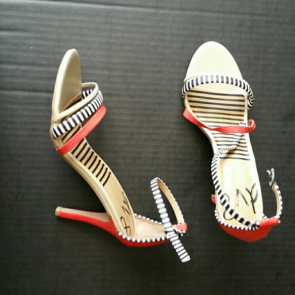 dv8 strap heels - Picture 2 of 4