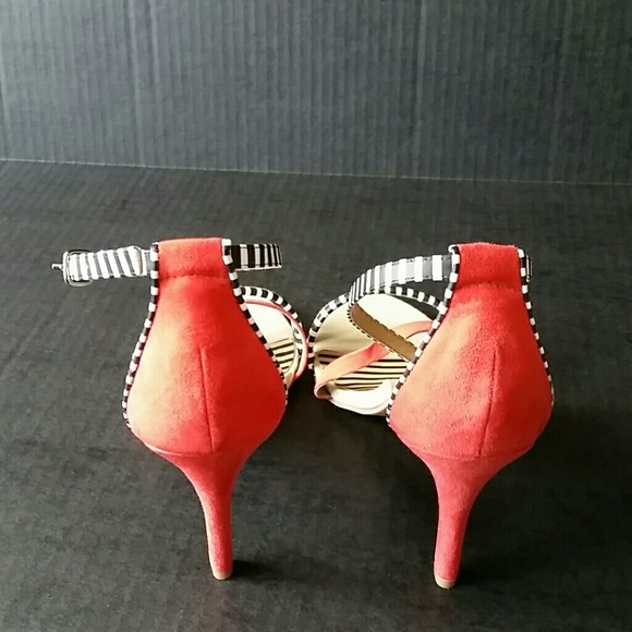 dv8 strap heels - Picture 3 of 4