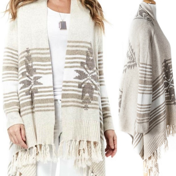 🎉🎉HP🎉🎉Love Stitch-Alpine Fringe Cardigan - Picture 3 of 3