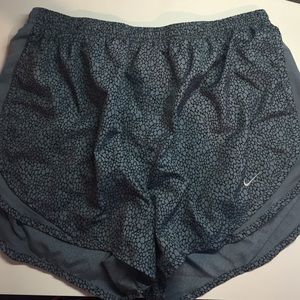 Nike Running Shorts Size Large