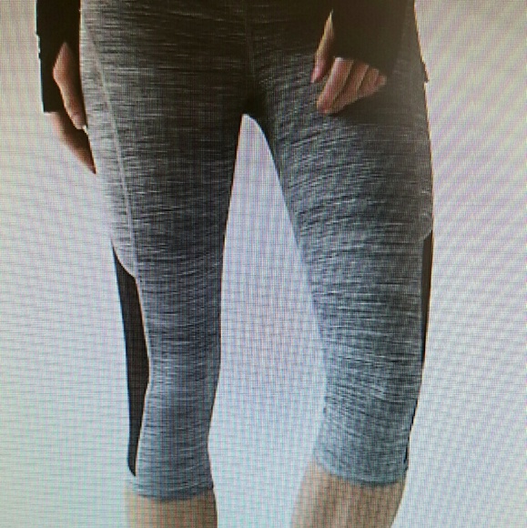 Lululemon Wunder Under Crops
