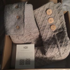 White lattice knit UGG boots!