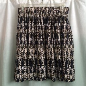 H&M - patterned elastic waist skirt