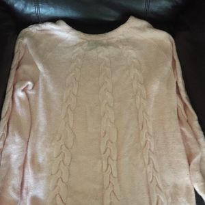 Long sleeve light pink thick sweater