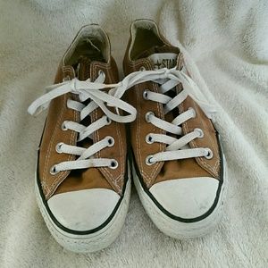 Brown converse all star chucks women's size 6