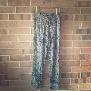 California Gypsy printed pants. | size small. |