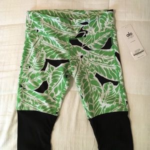 Alo Yoga Goddess Ribbed Legging