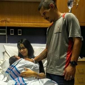 Meet your Posher, Samantha n tomas