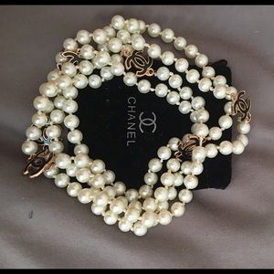 Stunning Pearl fashion necklace