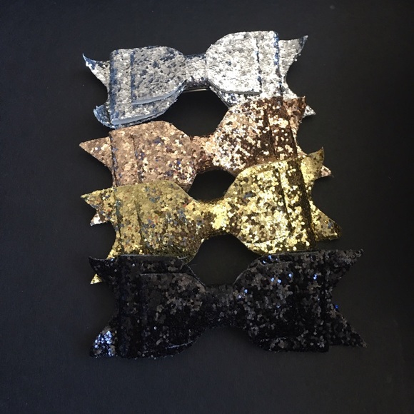 HP - 08/27 - Glitter bow π - Picture 2 of 4