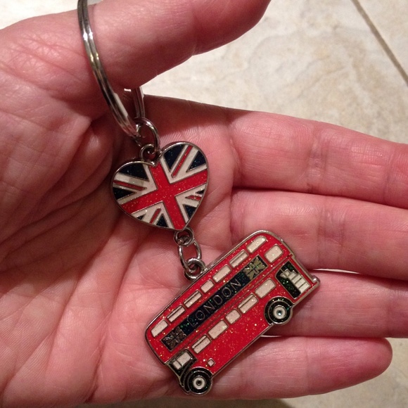 London Double-Decker Keychain - Picture 2 of 4