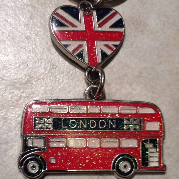 London Double-Decker Keychain - Picture 3 of 4