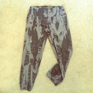 Calvin Klein crop leggings