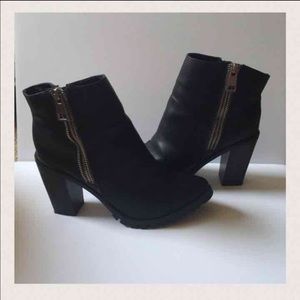Black pointy toe ankle booties