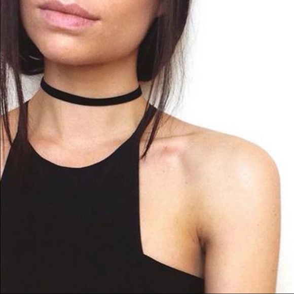 Thin black choker