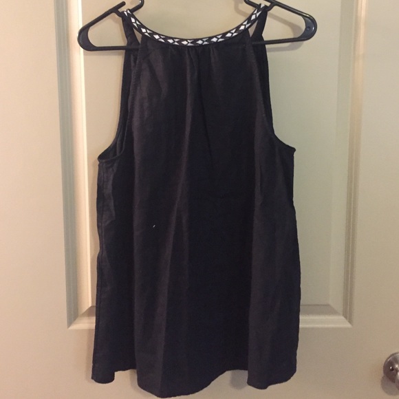 Black Gap Tank. NEW WITH TAGS - Picture 4 of 4