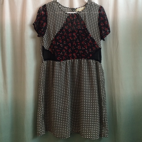 Urban Outfitters - Staring at Stars - Floral Dress