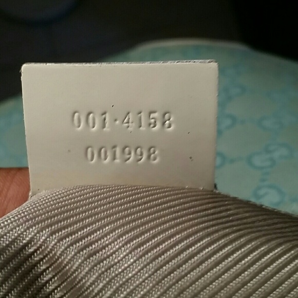 AUTHENTIC GUCCI SHOULDER BAG - Picture 4 of 4