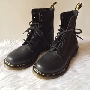 martens pascal virginia black