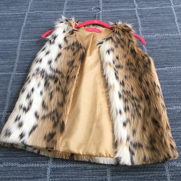 Cheetah vest - Picture 1 of 3