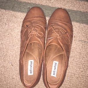 Brown Saddle Shoes Size 8 Hardly Worn
