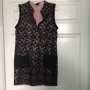 🎶BLACK LACE AND BLUSH SILK BCBG DRESS SIZE M 🛍
