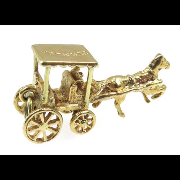 14k Yellow Gold Horse & Carriage 3D Charm - Picture 1 of 2