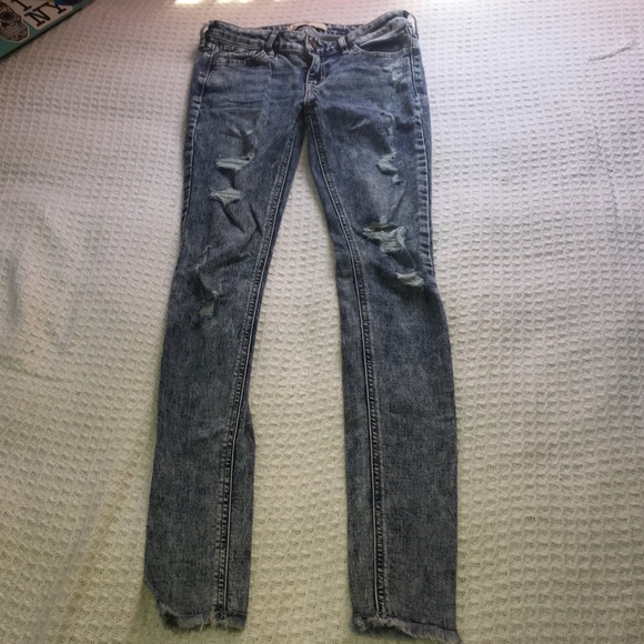 Hollister jeans