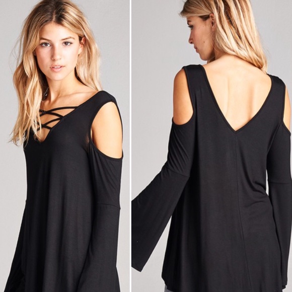 🎉HP🎉 S Cold Shoulder Bell Sleeve Criss Cross Top - Picture 2 of 2