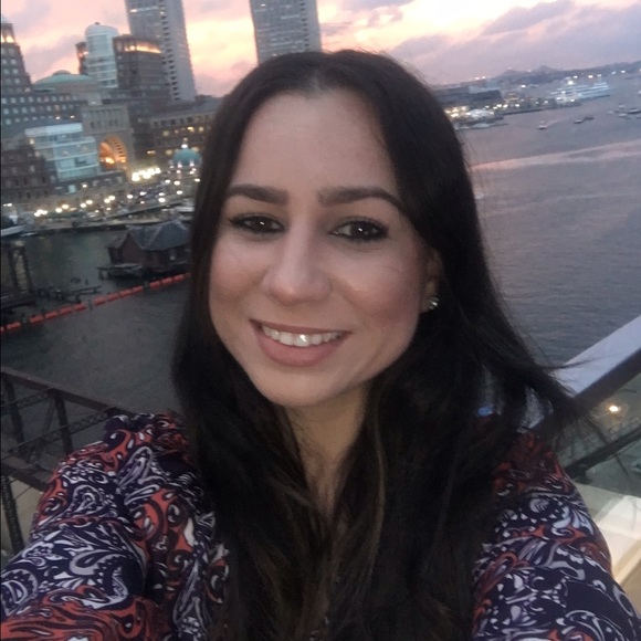 Meet your Posher, Veronica