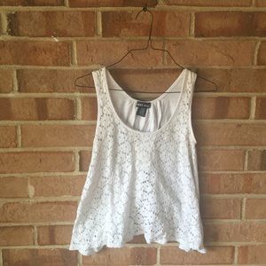 Lace white flowy tank y'all