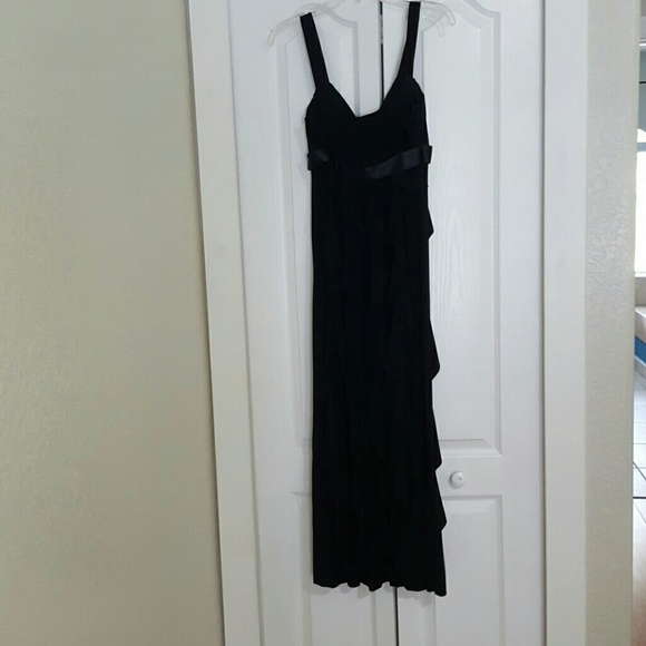 Dress - Picture 3 of 4