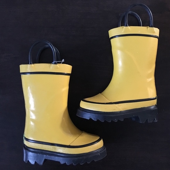 Western Chief- Yellow Rain Boots Size 5 (1 year)