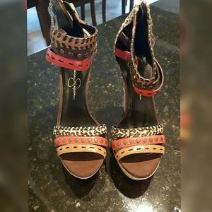 Jessica Simpson leopard heels 6.5