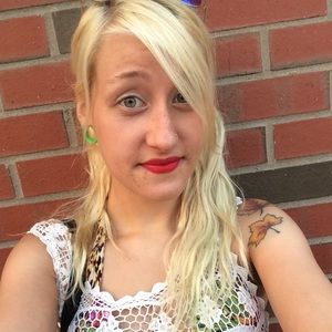 Meet your Posher, Missi