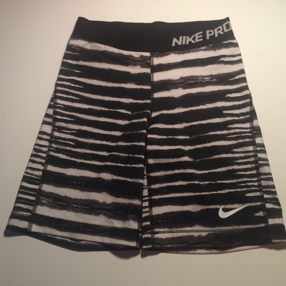 Nike Pro Long Patterned
