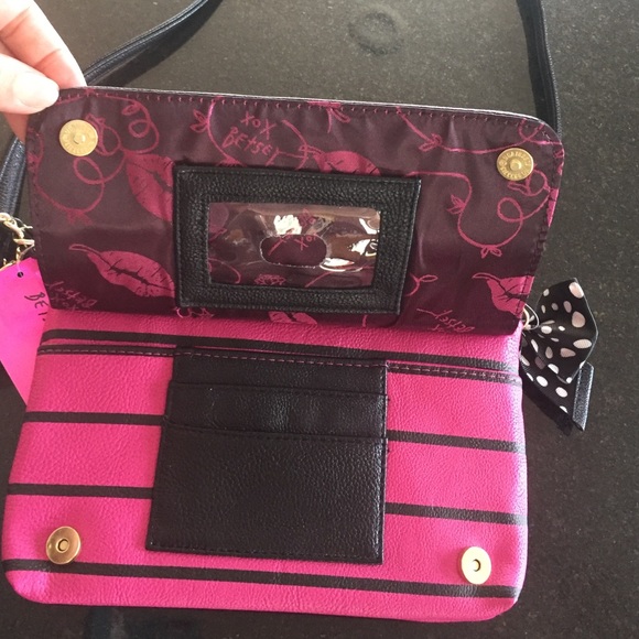 Betsey Johnson crossbody bag - Picture 3 of 4