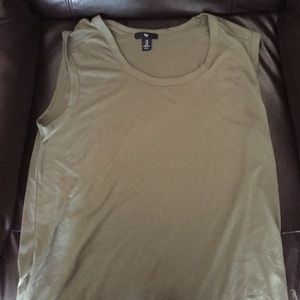 Plain green sleeveless tank never worn