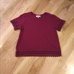 MUST GO Loft Short Sleeve Tee w/Knitting Detail